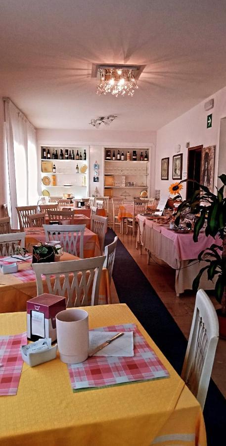 Hotel Ristorante La Terrazza Lido di Camaiore Esterno foto