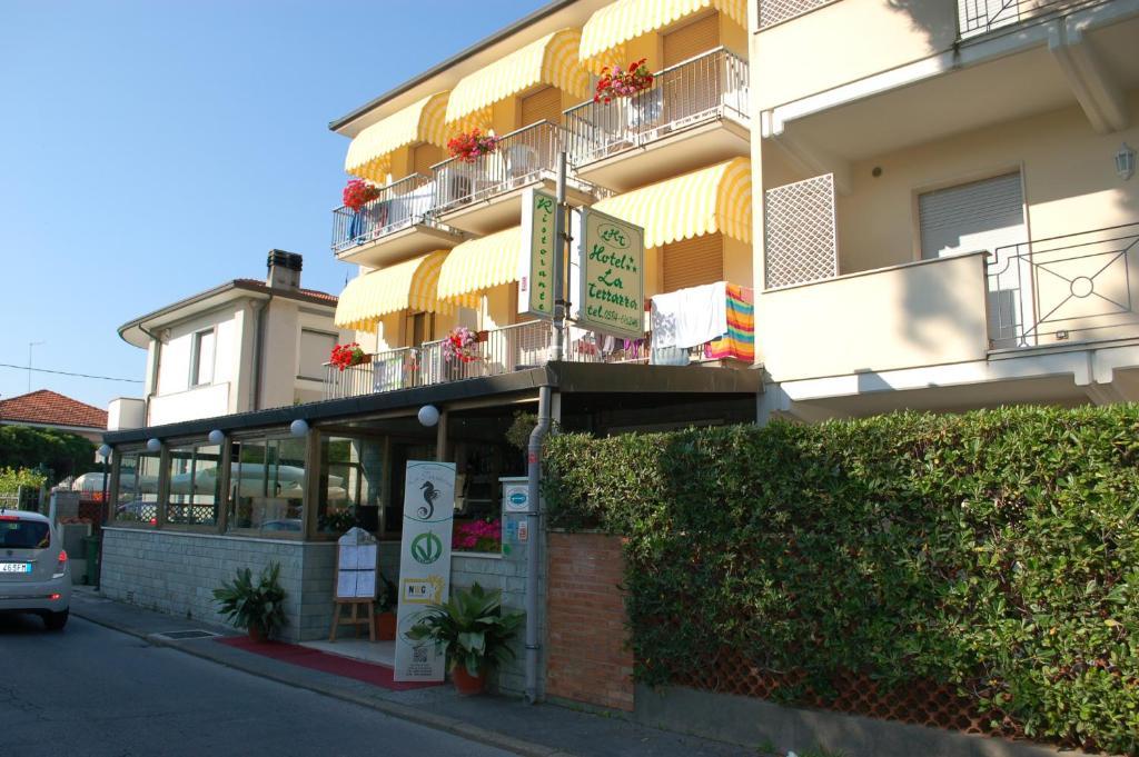 Hotel Ristorante La Terrazza Lido di Camaiore Esterno foto
